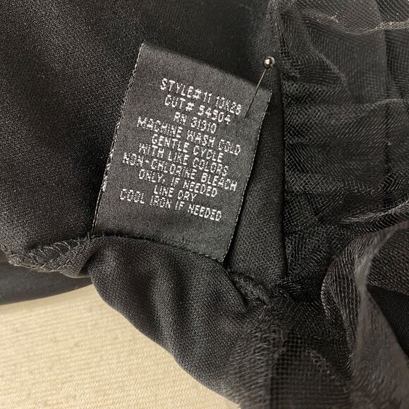 iz Buyer Black Halter Cocktail Dress Medium Red Ruched Waist Dance Party Clubbin - Picture 11 of 11